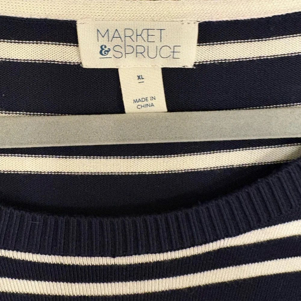 Market & Spruce Navy and White Striped Long Sleeve Fine Knit Sweater